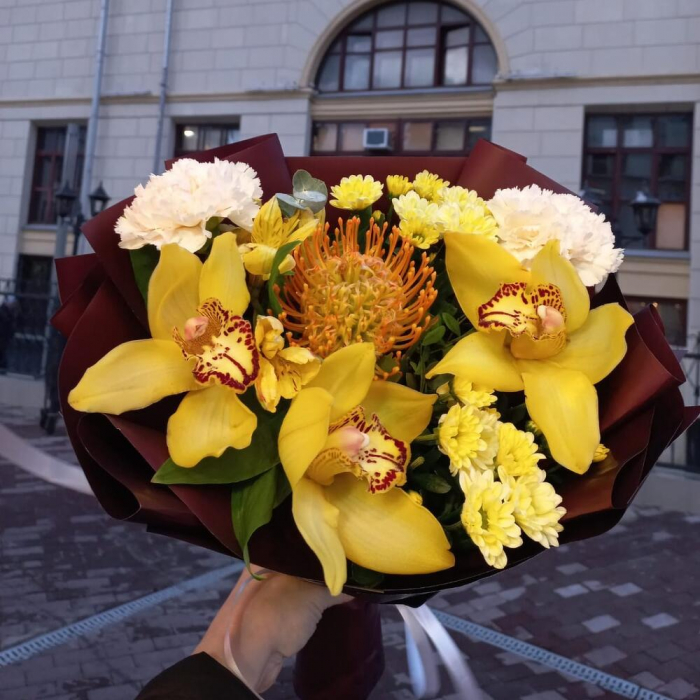 Buchet de Toamnă din Crizanteme și Orhidee [4]