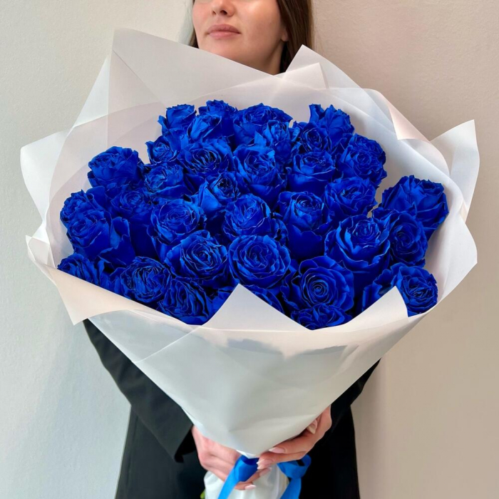 Buchet din 35 Trandafiri Albaștri [4]
