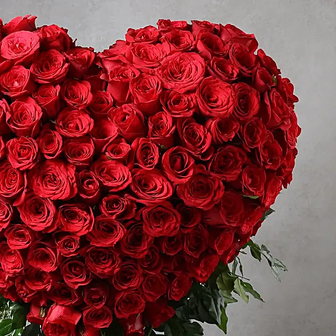 Buchet în Formă de Inimă din 101 Trandafiri [2]