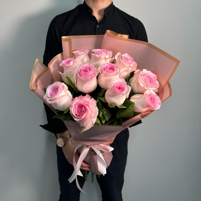 Buchet din 11 Trandafiri Roz-Pal [2]
