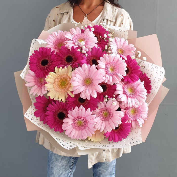 Buchet din 25 Gerbere Roz-Fuchsia București [6]