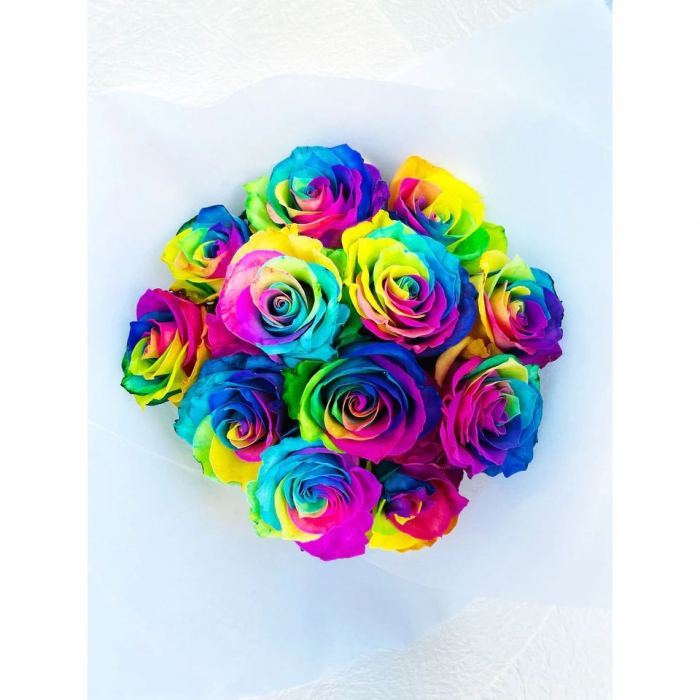 Buchet din 11 Trandafiri Rainbow București [2]