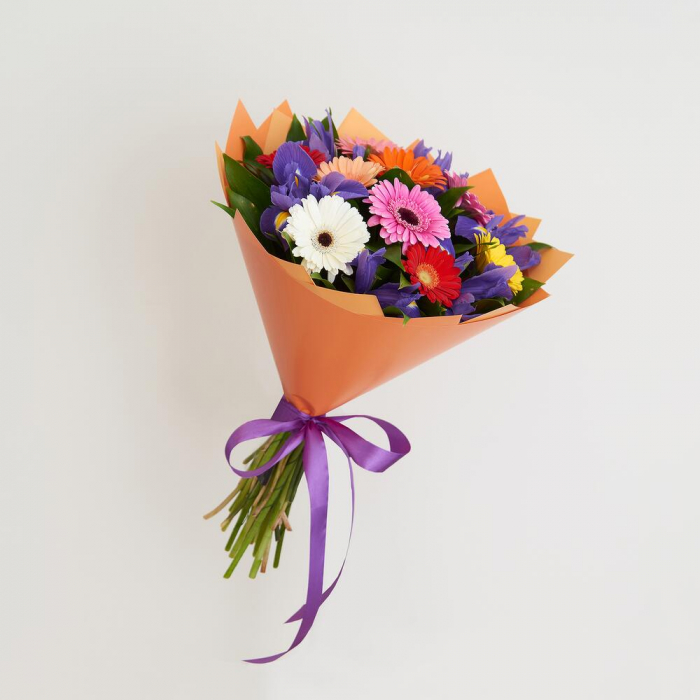 Buchet din Mini-Gerbere și Iriși de Sf. Andrei [3]