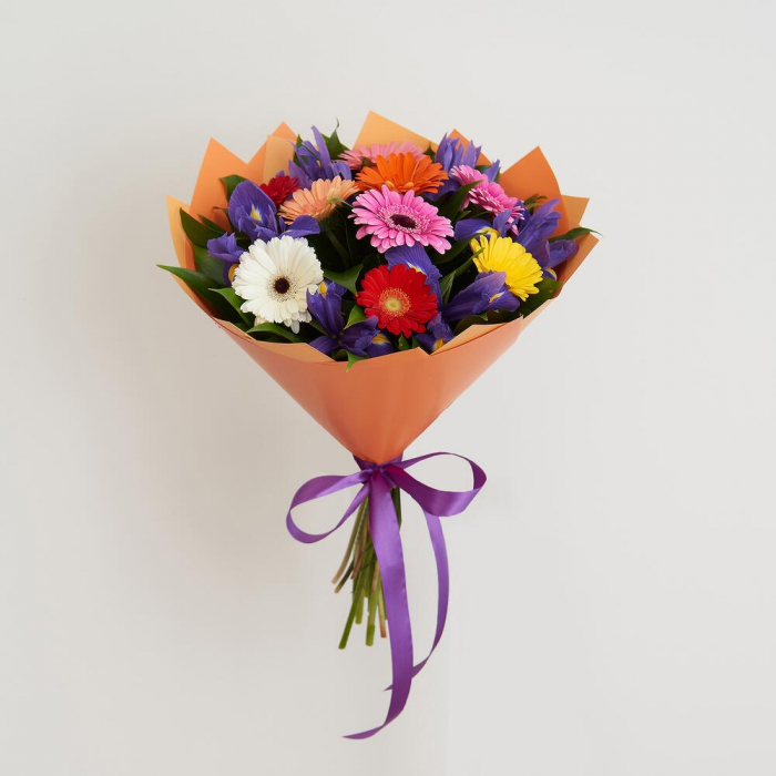 Buchet din Mini-Gerbere și Iriși de Sf. Andrei [4]