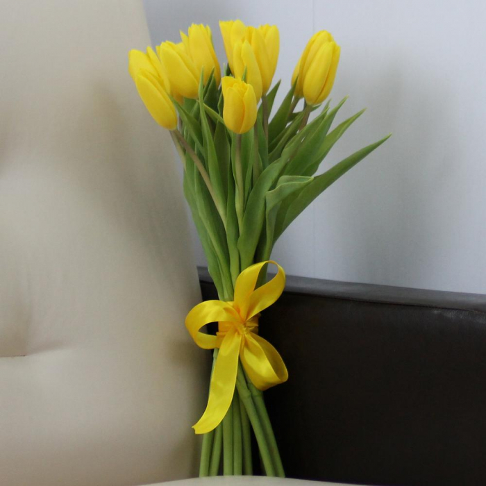 Buchet din 15 de Lalele Galbene [2]