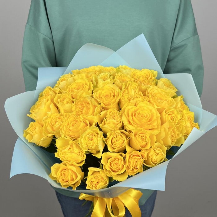 Buchet din 35 Trandafiri Galbeni [2]