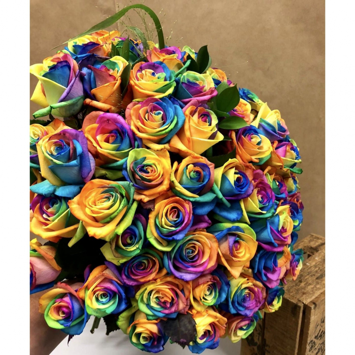 Buchet din 41 Trandafiri Rainbow București [2]