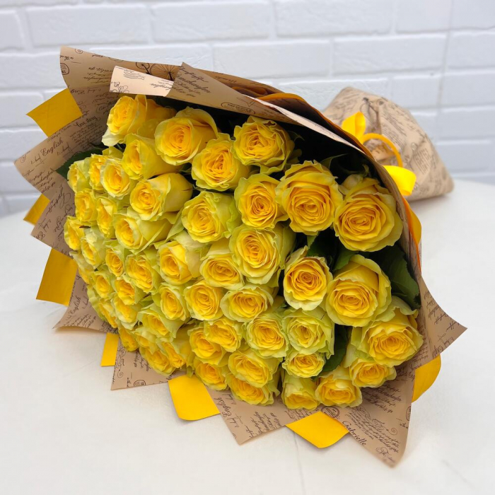 Buchet din 51 Trandafiri Galbeni [3]
