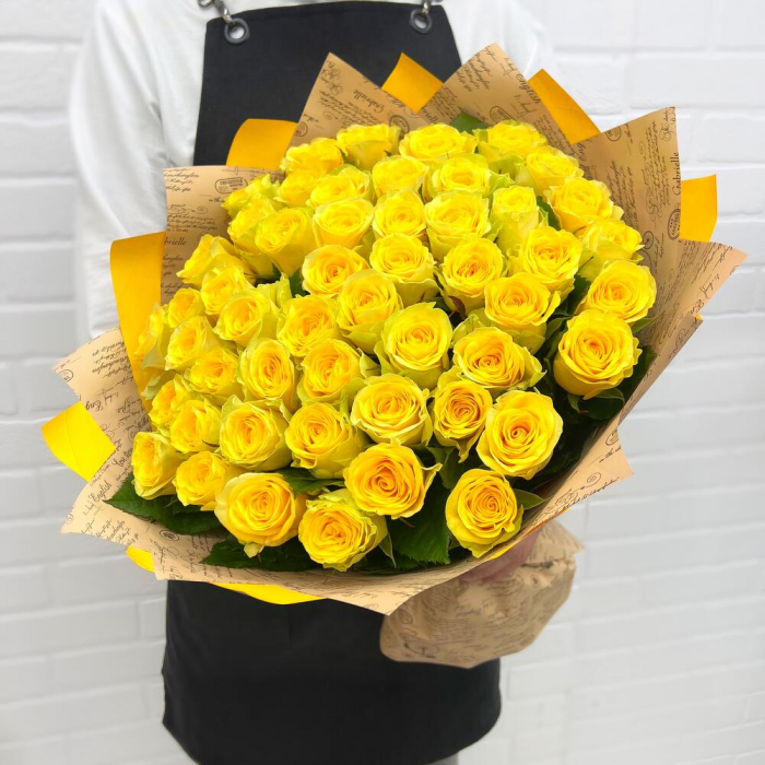 Buchet din 51 Trandafiri Galbeni [2]
