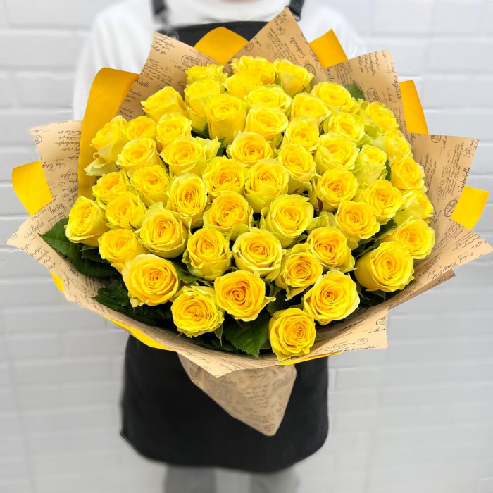 Buchet din 51 Trandafiri Galbeni [4]