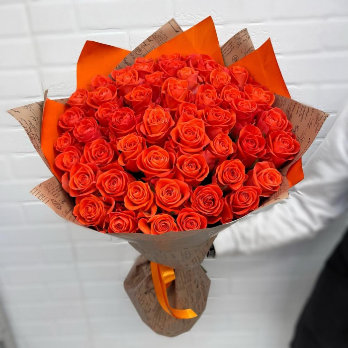 Buchet din 51 Trandafiri Portocalii [4]