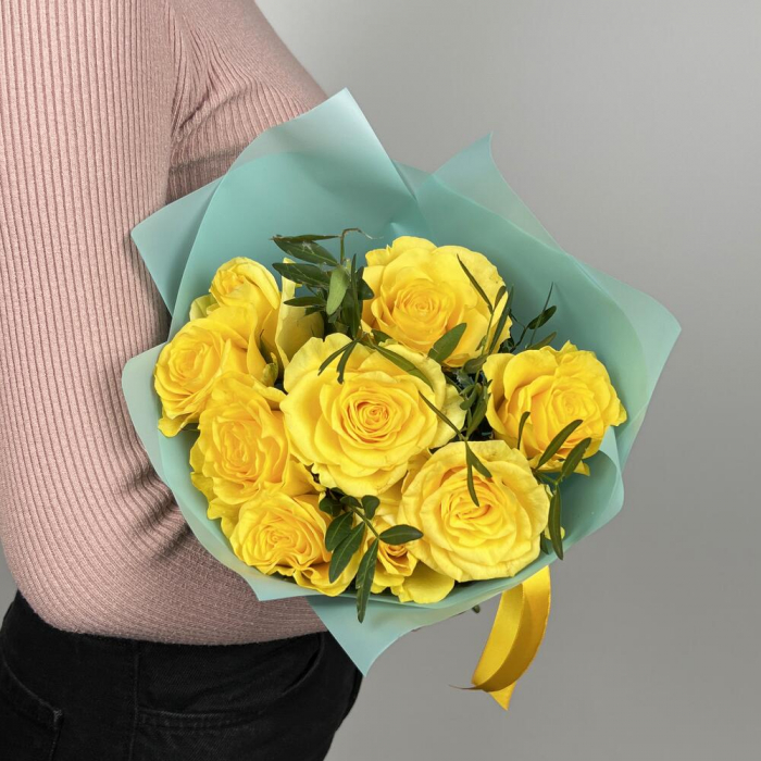 Buchet din 9 Trandafiri Galbeni [2]