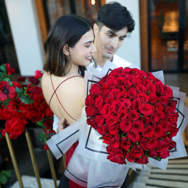 101 Red Roses Bouquet [6]