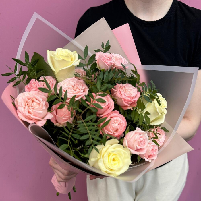 Buchet Alb-Roz din Trandafiri de Sf. Andrei [2]