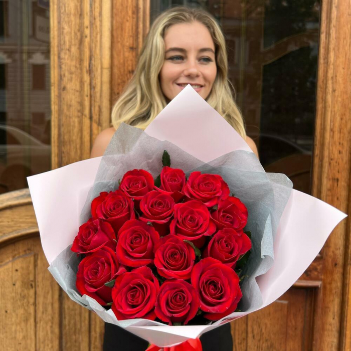 Buchet din 15 Trandafiri pentru Andreea [2]