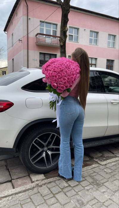 Buchet Romantic din 101 Trandafiri Roz [1]