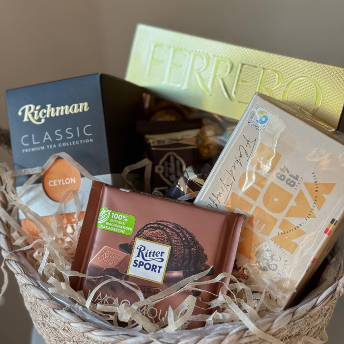 Coș Cadou de Anul Nou cu Ceai și Ciocolată [2]