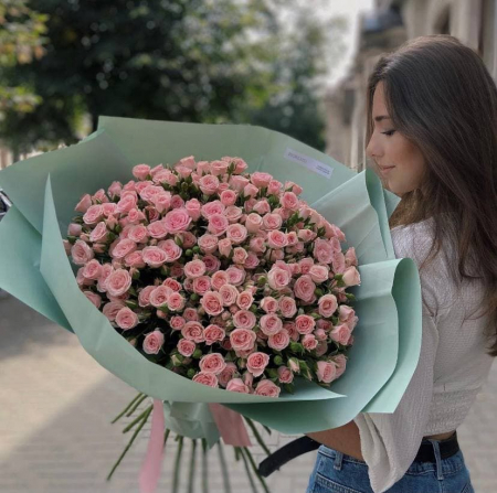 Ocazii - Buchet din 51 Mini Trandafiri Roz