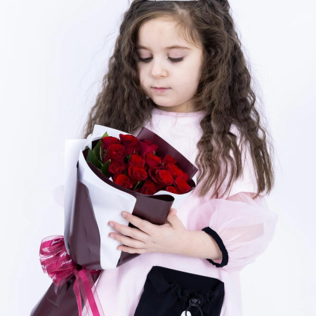 1 Martie - Buchet cu 15 Trandafiri Roșii de Olanda