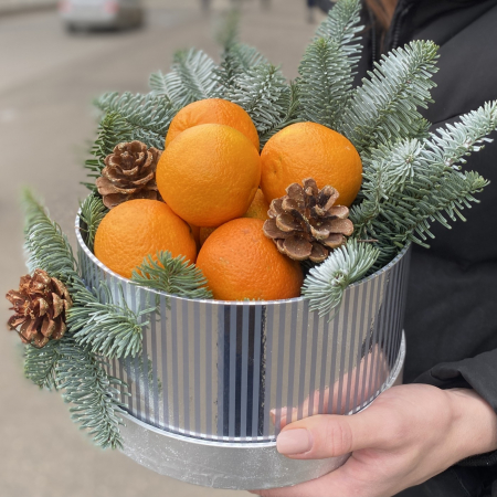 Aranjamente din Brad - Mandarine în Cutie