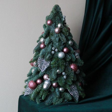 Brad de Crăciun Argintiu cu Roz [2]