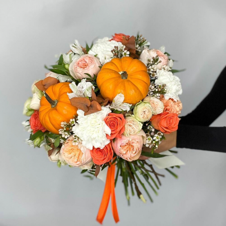 Buchete din Flori Mixte - Buchet cu Dovleac și Flori de Toamnă