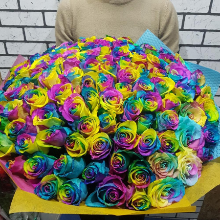 8 Martie - Buchet din 101 Trandafiri Rainbow București