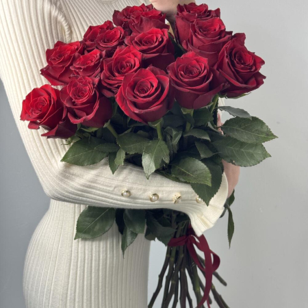 Florărie Online Râmnicu Vâlcea - Buchet din 15 Trandafiri Roșii Premium Înalți H 80-90cm
