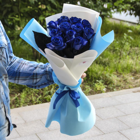 Buchete pentru bărbați - Buchet din 11 Trandafiri Albaștri
