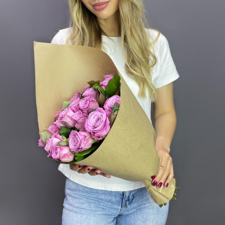 Buchet din 19 Trandafiri Mov pentru Alexandra [2]