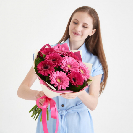 Buchete din Gerbera - Buchet din 9 Gerbere Roz-Fuchsia București