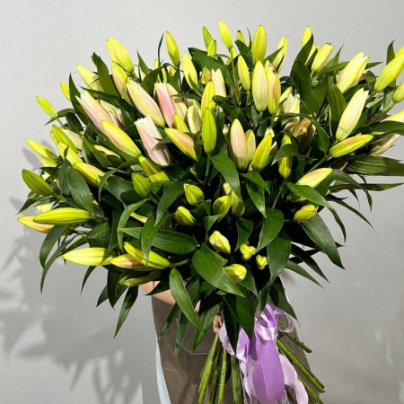 Buchet din Crini Imperiali [2]