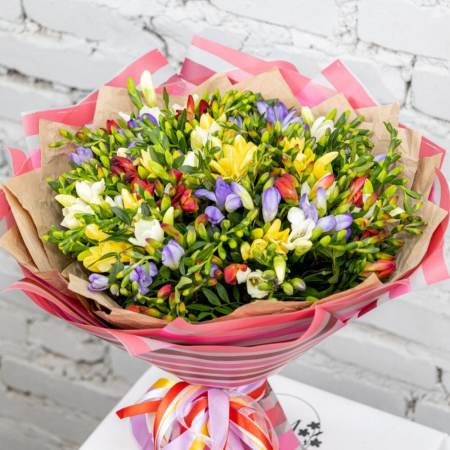 Buchete din Frezii - Buchet din 51 Frezii Multicolore