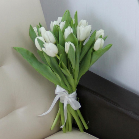 Buchete din Lalele - Buchet din 15 Lalele Albe