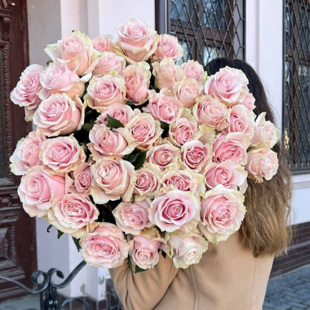 Buchete din Trandafiri - Buchet din 51 Trandafiri Roz-Pal