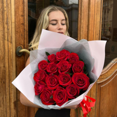 Ocazii - Buchet din 15 Trandafiri pentru Andreea