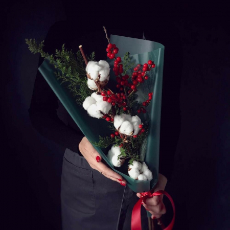 Buchete pentru externare din spital - Buchet cu Ilex, Brad și Bumbac