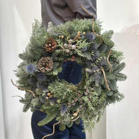 Coronițe de Crăciun - Coroniță din Brad Nobilis cu Conuri