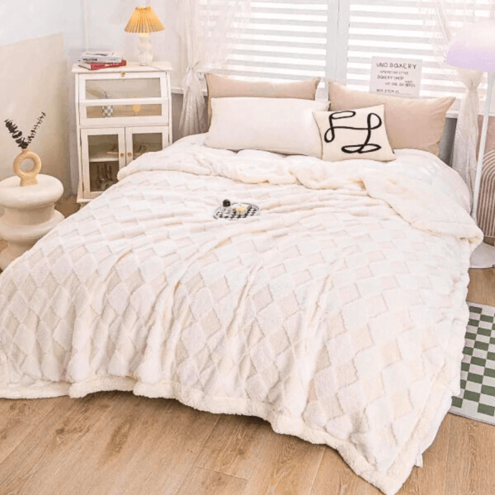 Patura Blanita Iepure Catifea Teddy 200x230cm Alb