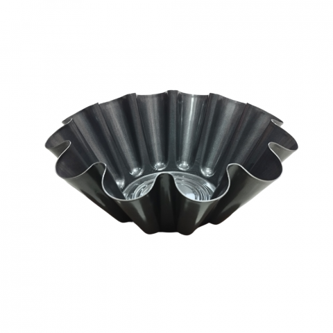 Vase & Tavi - Tavă pentru Tort din Oțel Rotundă cu Design în Valuri