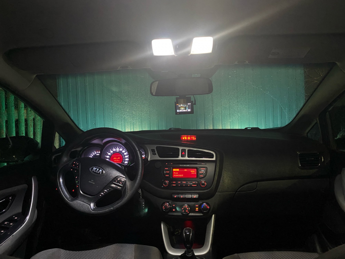 VOLKSWAGEN GOLF VI [5]