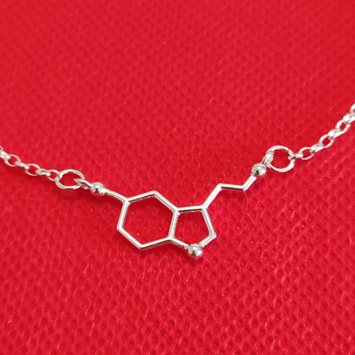 Bratara din argint, formula chimica serotonina [3]