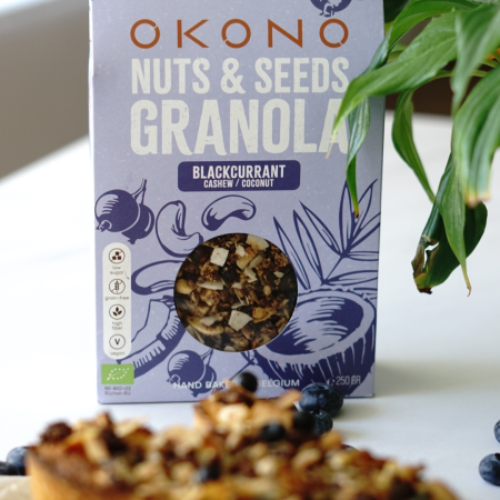 Granola Coacaze negre, caju si cocos [3]