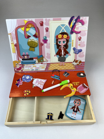 Carte magnetica din lemn Imbraca fetita Micii Designeri [3]