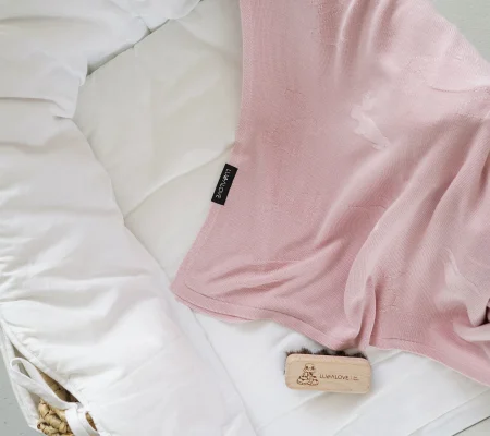 Paturi Bambus 100% - Paturica Bebelus Bambus 100% - 80x100cm - Bunny Powder