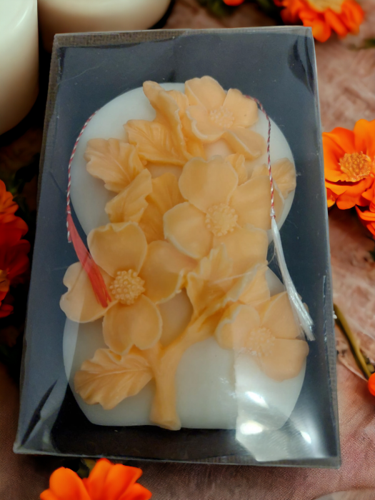 Lumânare decorativă - ”8 Martie”, cu parfum de Frezie [6]