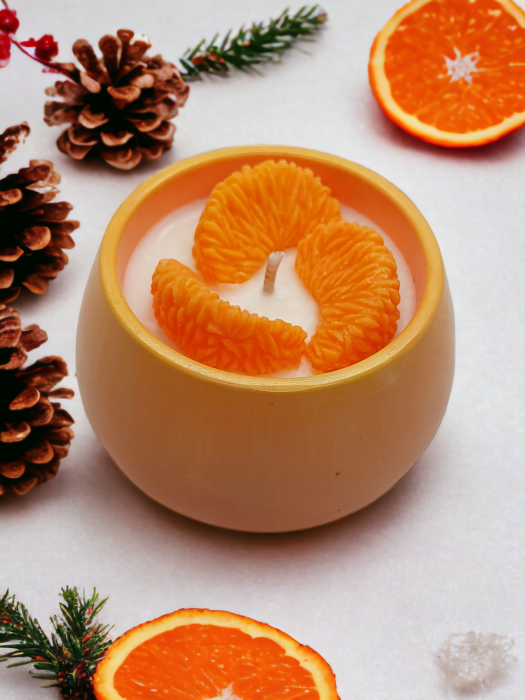 Lumânare parfumată în vas ceramic "Portocale" [5]