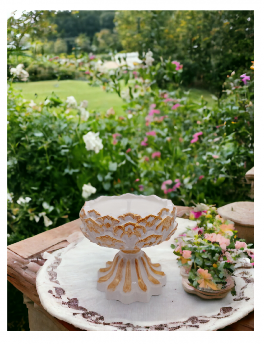 Lumânare parfumată în vas ceramic "Vază cu picior" [2]