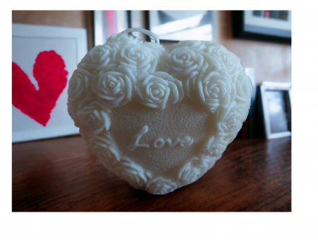 Lichidare STOC - Lumânare decorativă "LOVE" în formă de inimă