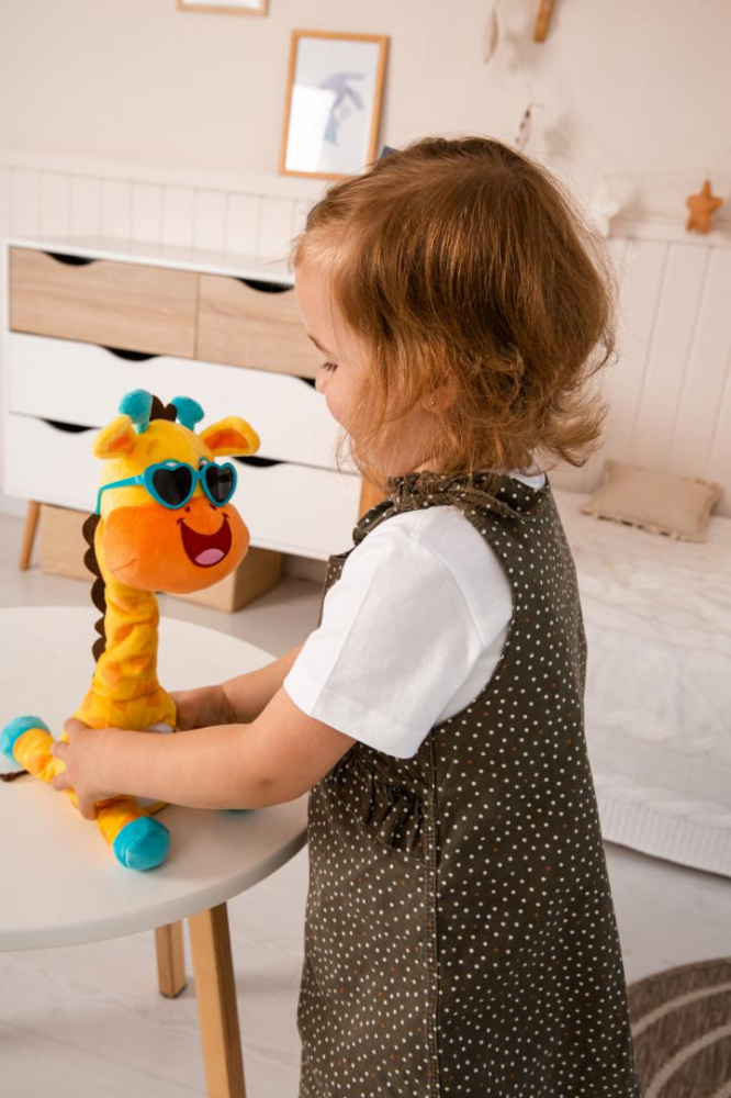 GIRAFA DANSATOARE, PAUL [11]